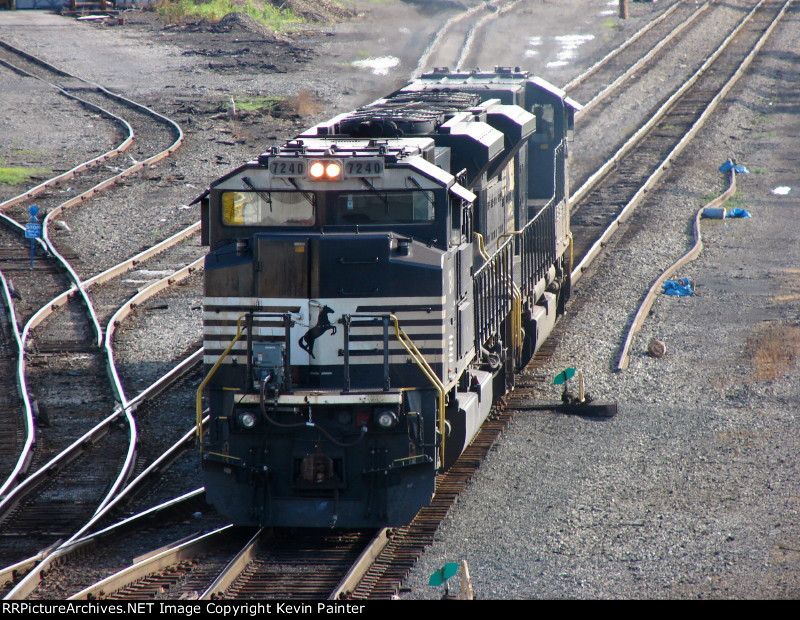 NS 7240